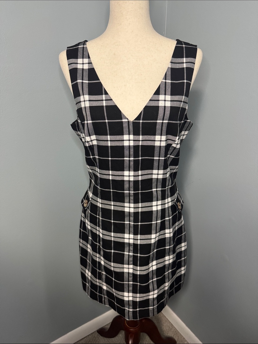 Forever 21 Women’s Black/White Plaid V-Neck Dress Sz L